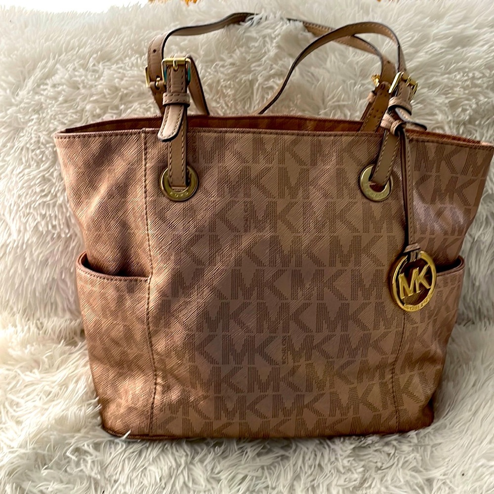 Micheal Kors Rosegold Purse